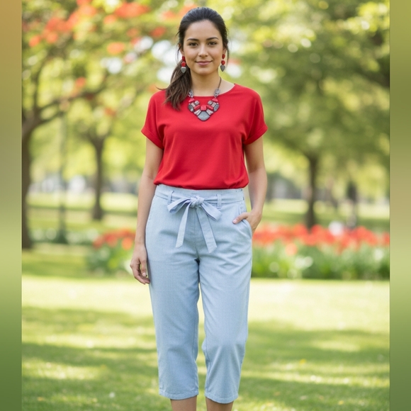 Crop Pants - Picture 2 of 16